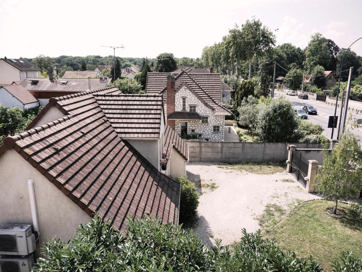 Apakabar Homestay - Proche Gare Melun, Parking Prive, Netflix La Rochette  외부 사진