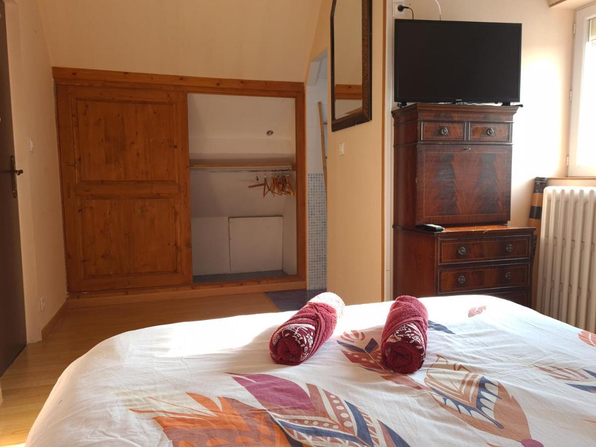 Apakabar Homestay - Proche Gare Melun, Parking Prive, Netflix La Rochette  외부 사진