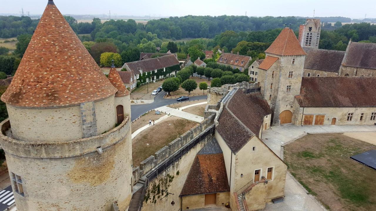 Apakabar Homestay - Proche Gare Melun, Parking Prive, Netflix La Rochette  외부 사진
