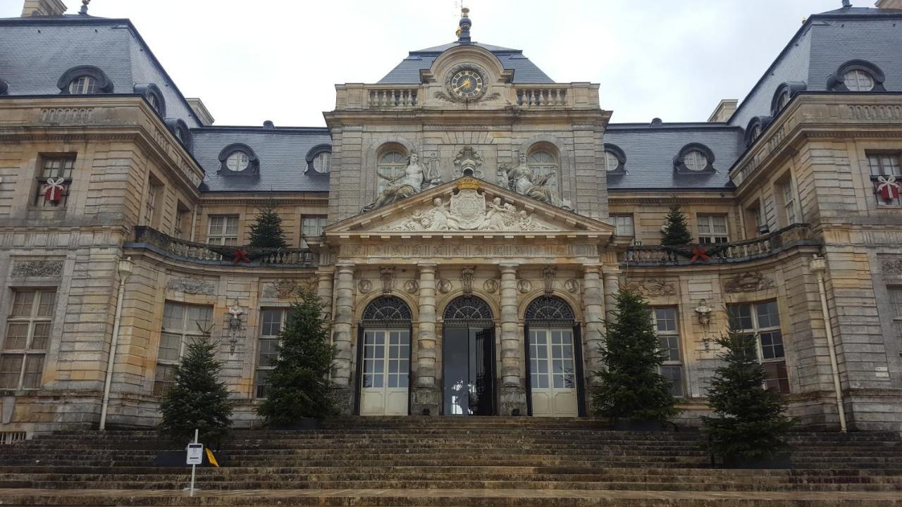 Apakabar Homestay - Proche Gare Melun, Parking Prive, Netflix La Rochette  외부 사진